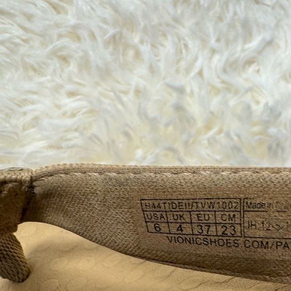 Vionic Women’s High Tide Wedge Cork Orthopedic Sandals Size 6 - Picture 4 of 7